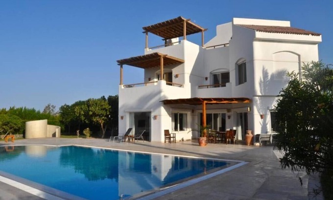 El Gouna House | Bright Villa Lumineuse: Guest Rated 10/10, Pet Friendly Stay