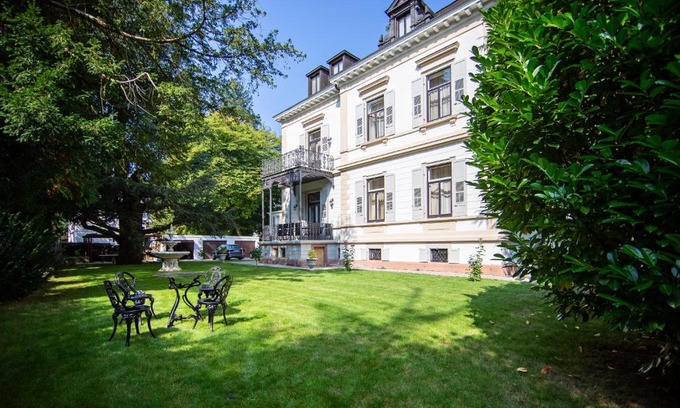 Baden-Baden Apartment | Villa Luttwitz: Family-Friendly with Pool & Breakfast