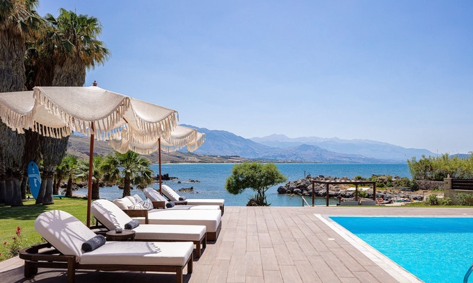 Atsipópoulon Villa | Villa Lygia - Beachside Escape with Ocean View and Spa