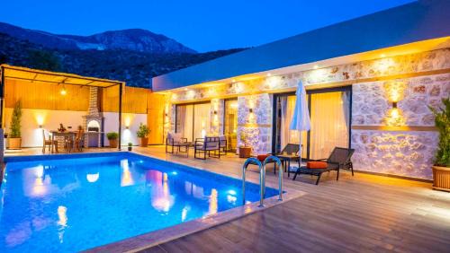 Kas Villa | Villa Macra: 4-Star Retreat with Pool & Hot Tub Bliss