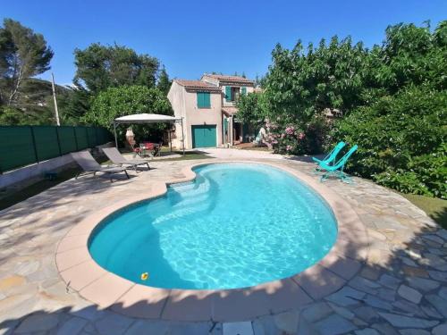 Sollies Pont Villa | Villa Madison: Perfect Retreat for Two Families with Pool