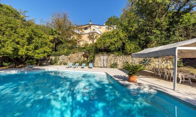 Arcugnano Villa | Villa Magnolia Deluxe: Family-Friendly with Pool & Wi-Fi