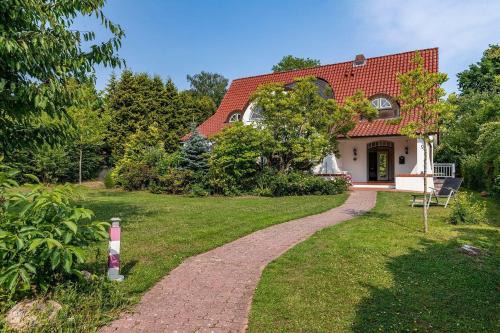 Hohwacht Apartment | Sea-View Villa Magnolia: Pet-Friendly Oasis Awaits