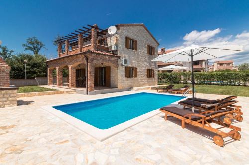 Butkovici Villa | Family-Friendly Villa Maja in Central Istria Resort