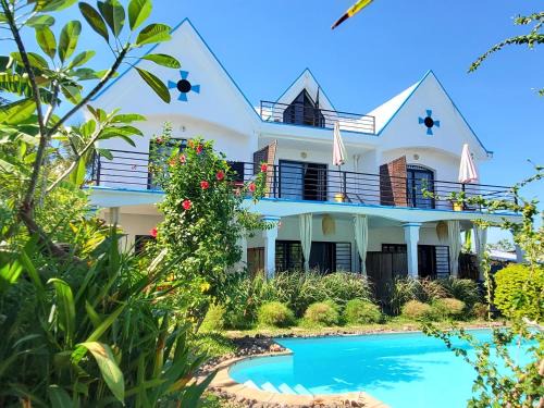 Nosy Tanihely Apartment | Cozy Villa Malandy Appart Hôtel Duplex with Pool & Pets Welcome