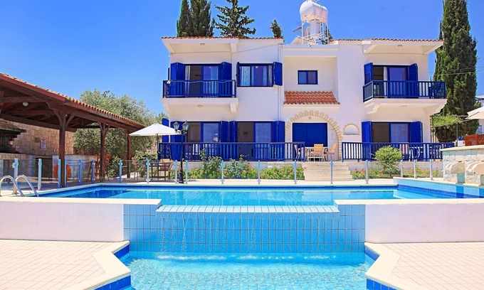 Prodromi Villa | Villa Mandalarosa in Latchi: Oceanfront Getaway for 8