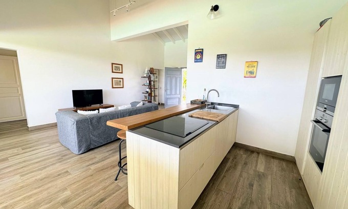 Grand-Bourg Villa | VILLA MANGO