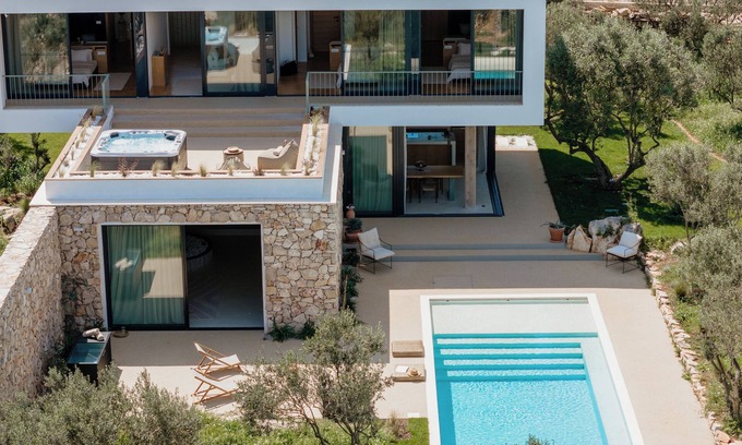 Gornje Selo Villa | Villa Manolo offers an array of amenities set amidst the enchanting olive garden