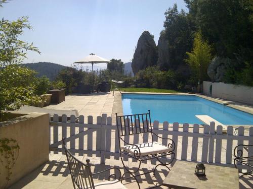 Auriol Bed & Breakfast | Oceanfront Villa Manon: Rated 9.1 with Pool & Spa