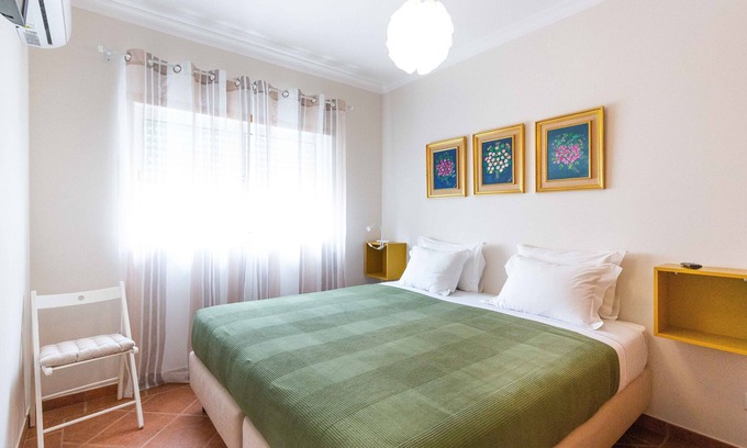 Vila Real Santo Antonio Apartment | Pet-Friendly Villa Marquez Apartments with Spa & Breakfast