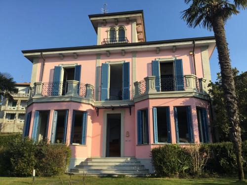 Reno Apartment | Oceanfront Villa Maria Lago Maggiore - Rated 9/10 by Guests