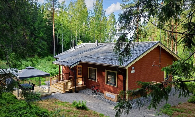 Jaala Cottage | Villa Maria: Cozy 2BR Cottage with Sauna & BBQ Hut