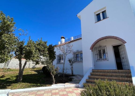 Cazalla De La Sierra House | Villa Mariaje: Pet-Friendly Retreat with 9.6 Guest Rating