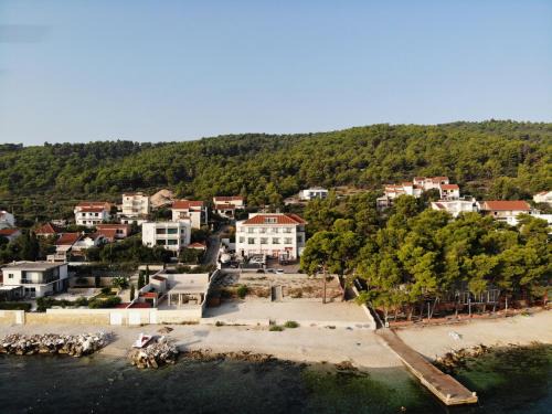Slatine Hotel | Villa Marija: Oceanfront Retreat with Breakfast & Fireplace