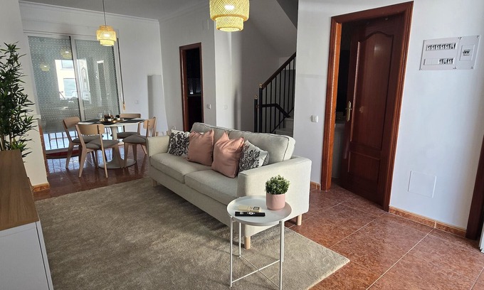 Ayamonte Villa | Villa 'Marília' with Private Terrace, Wi-Fi and Air Conditioning
