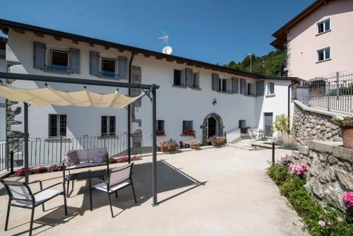 San Pellegrino Terme Bed & Breakfast | Villa Mariolino: Guest Rated 9.9/10 for Unforgettable Stays