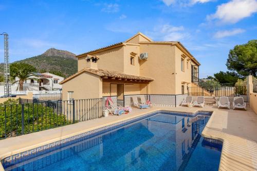 La Canuta Villa | Villa Marperla - Guest Rated 9/10, Pet-Friendly Escape
