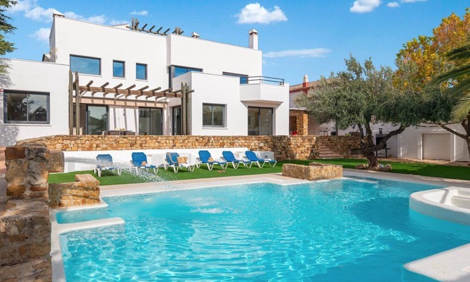 Ronda Villa | Villa Mateos Ronda: Relaxing Retreat with Pool & Spa