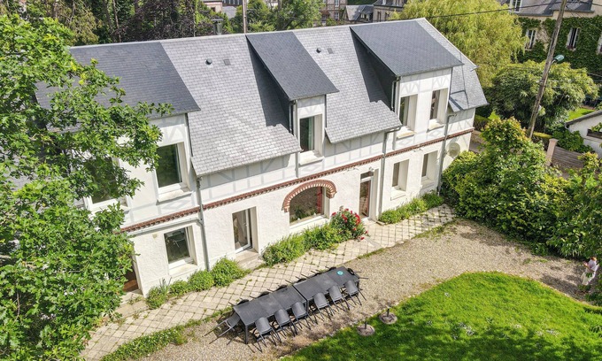Fecamp Caux Littoral Agglomeration Villa | Villa Mathilde: Beachside Retreat with Ocean Views