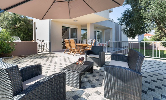 Ugljan House | Villa Mathilde: Modern Family Retreat with Ocean Views