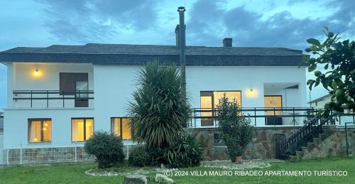 Figueras (Castropol) Apartment | Oceanfront Villa Mauro Ribadeo: Highly Rated & Pet Friendly