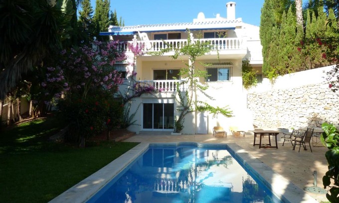 Urbanizacion el Rosario Villa | Villa Maxine: 4-Star Haven with Pool & Family-Friendly Perks