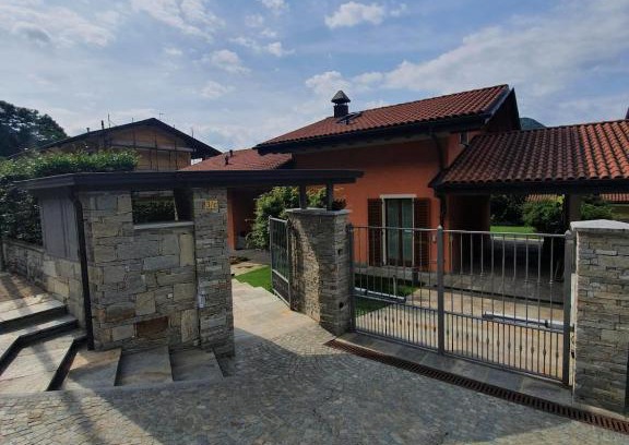 Bracchio House | Villa Maya: 4-Star Getaway for Families and Pets