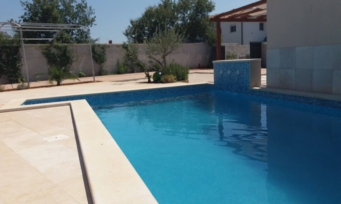 Liznjan House | Villa Mediteran Liznjan: Private Pool & Oceanfront Bliss