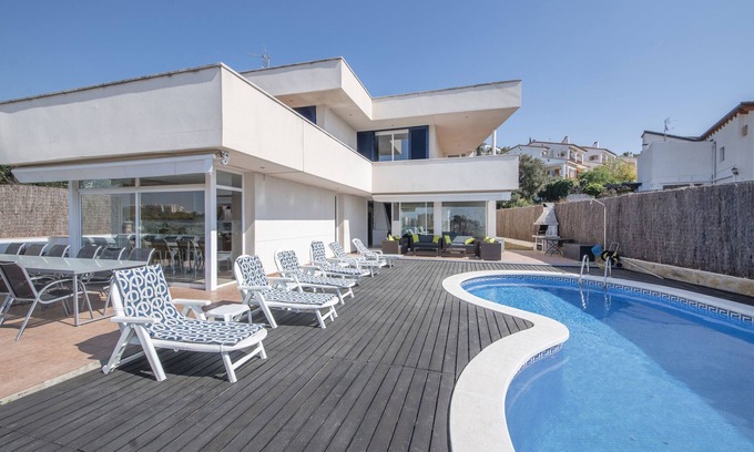 Sitges Villa | Villa Mediterranea Sitgetana: Private Pool & Sea Views
