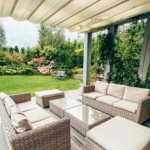 Stare Sady Villa | Villa Mela: Pet-Friendly Retreat with Ocean View & Pool