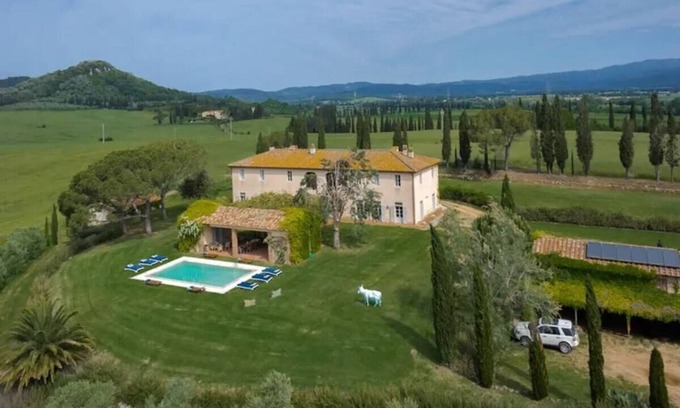 Castellaccia Villa | Elegant Tuscan Villa with Pool and Private Spa Retreat