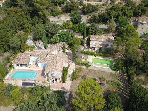 Figanieres Apartment | Villa Melocoton: Oceanfront Retreat with Pool & Great Reviews