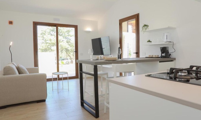 Cefalu House | Oceanfront Villa Memi: Guest Rated 9.7/10, Family-Friendly