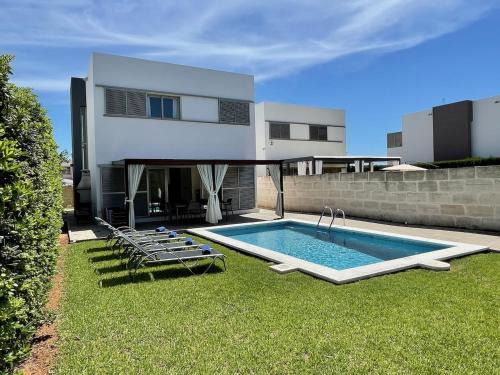 Cala'n Bosch Villa | Villa Menorcahome 14: Family-Friendly Retreat with Pool