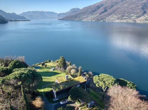 Olgiasca Villa | Discover Villa Meraviglia: Oceanfront Paradise Awaits