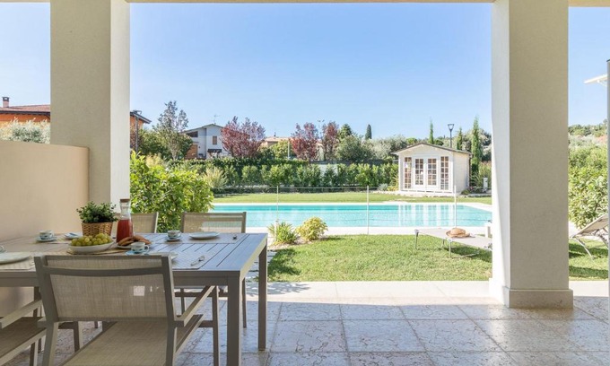 Pieve Vecchia Apartment | Villa Meri: Family-Friendly Retreat with Pool & Top Ratings