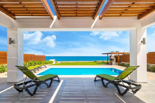 Lahania Villa | Villa Metis: Oceanfront Retreat with Top Guest Rating