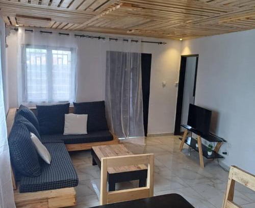 Douala House | Villa meublée Cité SIC Douala