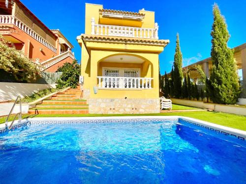 Pinar de Campoverde Villa | Elegant Villa Mimosa in Pinar de Campoverde - 4 Star Stay