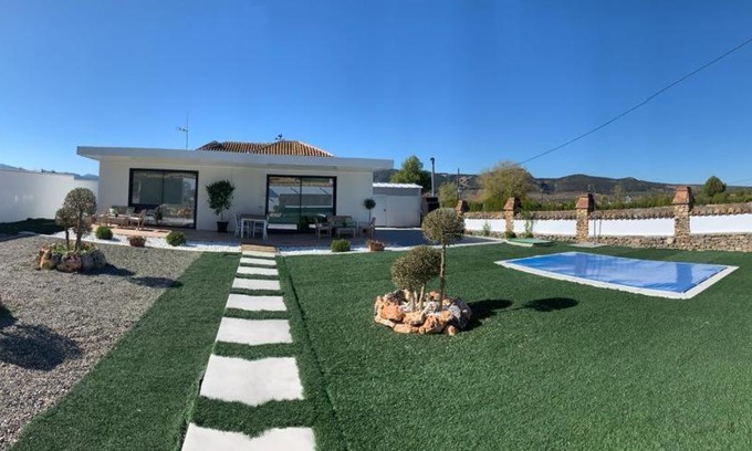 Arriate Villa | Oceanfront Villa Minerva: Guest Rated 9.2 with Pool Access