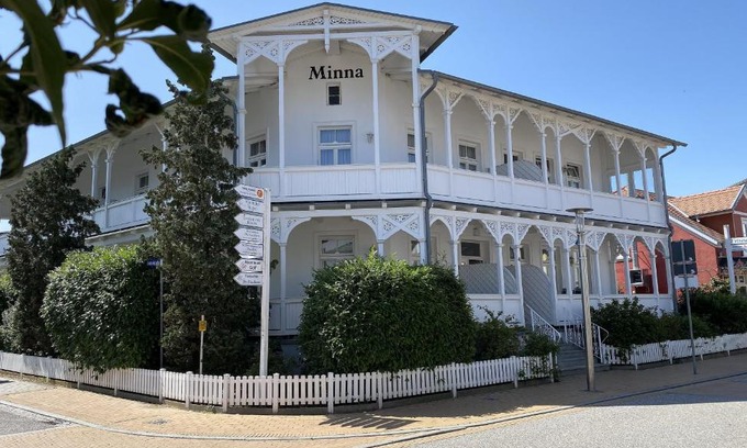 Gohren Apartment | Villa Minna: Family-Friendly Getaway with Balcony Retreat