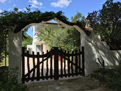 Cala Liberotto Villa | Oceanfront Villa Minzoni: Pet-Friendly & Family Approved