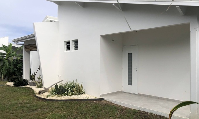 Saint-Louis Villa | Villa Mircene: Family-Friendly Retreat with Pool Access