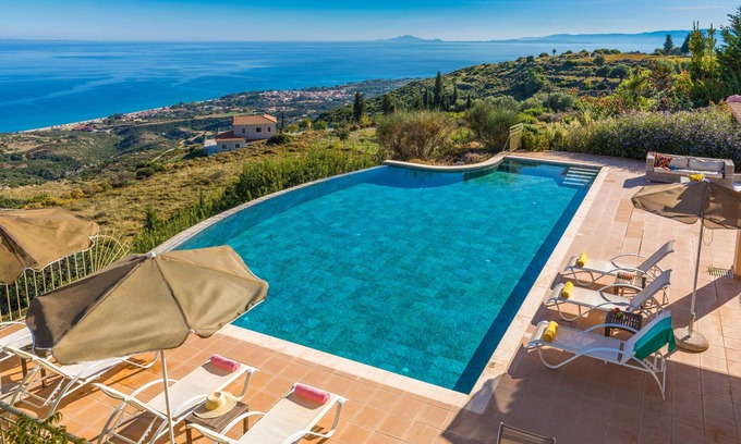 Skala Villa | Relax at Villa Mirsini with Private Pool & Family Amenities