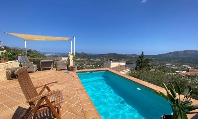 Pedreguer House | Modern Villa with Private Pool and Ocean View Retreat