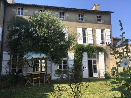 Melle House | Family-Friendly Villa Mitsou with 9.4/10 Guest Rating