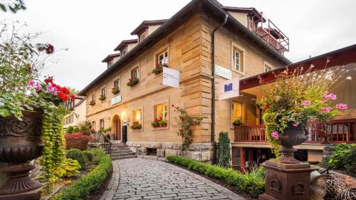 Rothenburg ob der Tauber Hotel | Pet-Friendly Villa Mittermeier: 4-Star Dining & Comfort