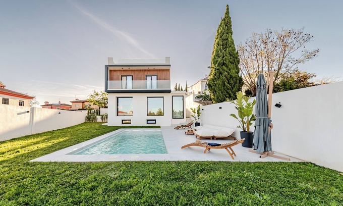 Gelves Villa | Modern Villa with Private Pool Near Sevilla's Attractions