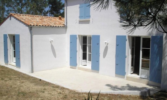 Domino House | Modern Villa in Saint Georges d'Oléron, Steps from the Sea