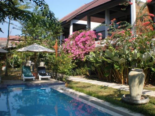 Pantai Tengah Resort | Villa Molek: Guest Rated 9/10 with Pool & Breakfast